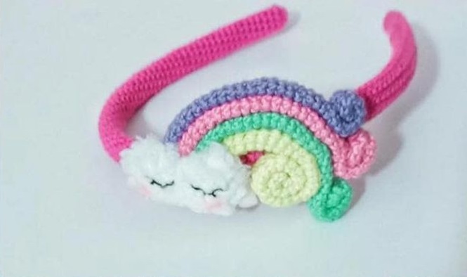 Gökkuşağı Taç amigurumi tarifi