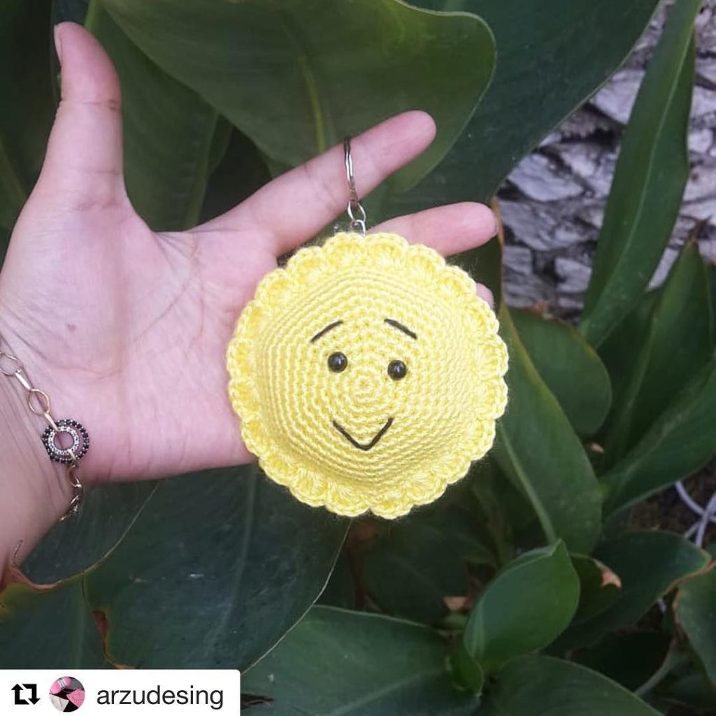 Güneş Anahtarlık amigurumi tarifi