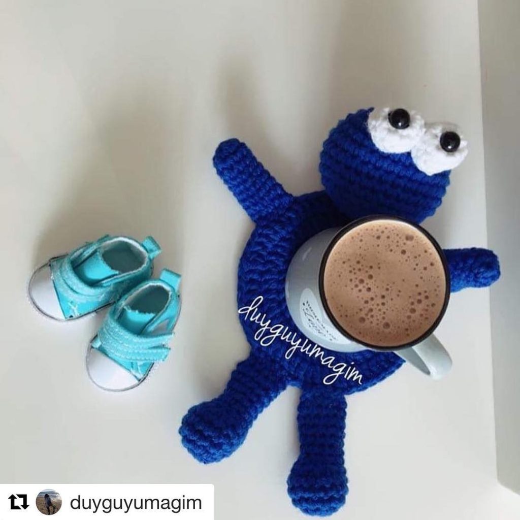 Kurabiye Canavarı Bardak Altlığı amigurumi tarifi