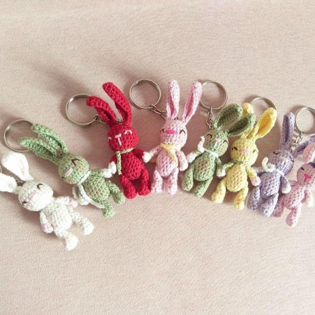 Tavşan Anahtarlık amigurumi tarifi