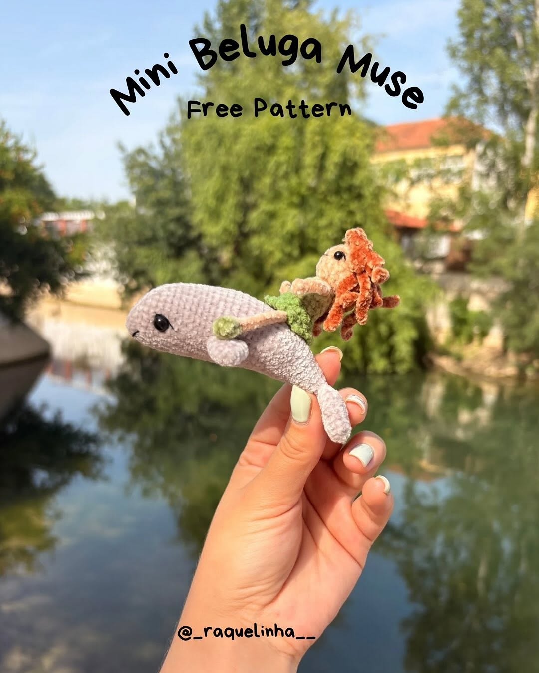 Mini Beluga Muse Amigurumi